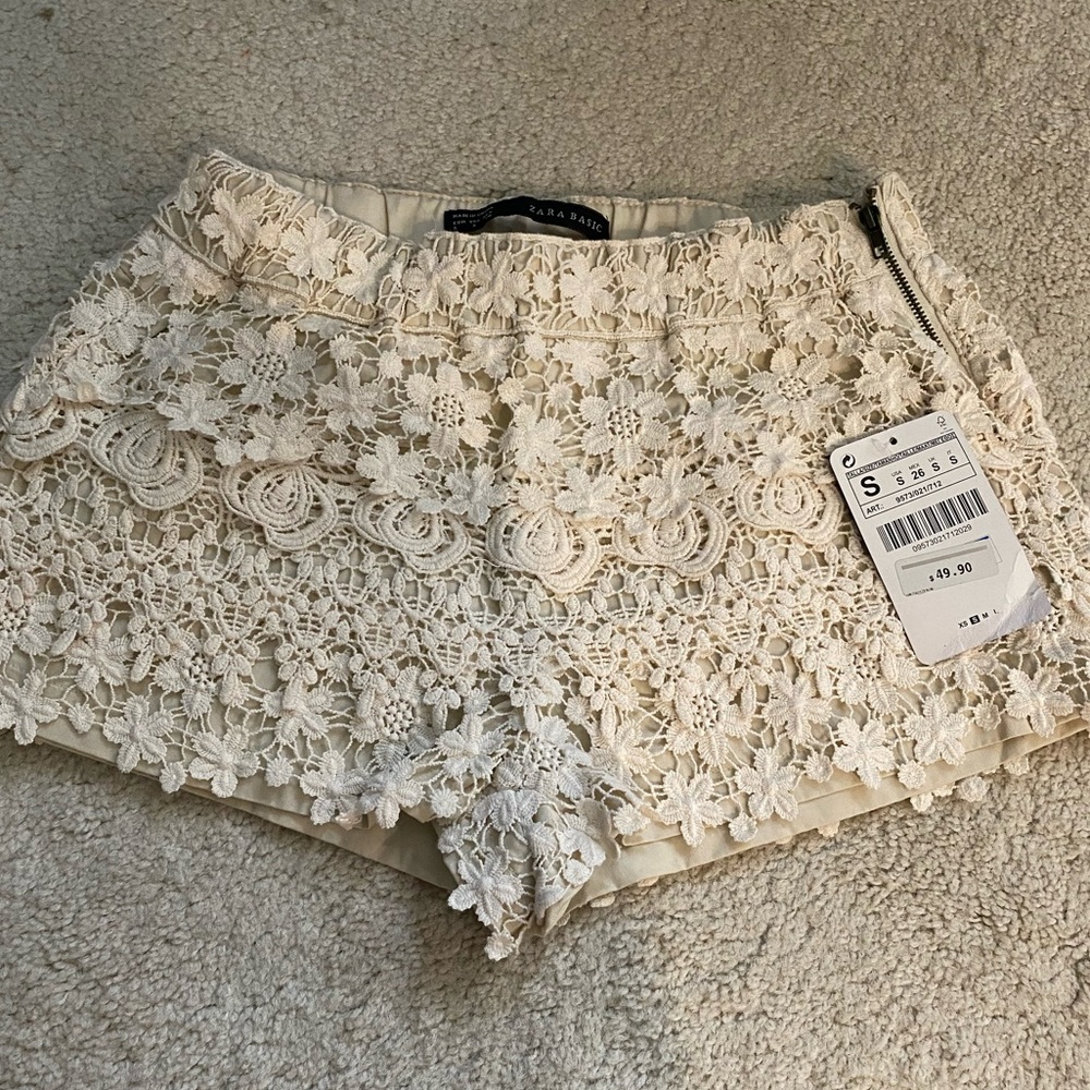 Zara Basic Boho Off White Beach shorts